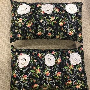 Pillow Set - Beautiful Floral Pattern